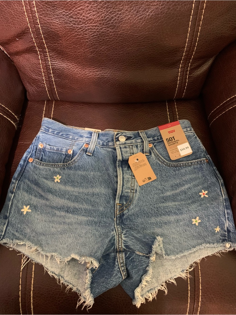 Levi’s Strauss NWT’s women’s size 28 501 high rise jean shorts